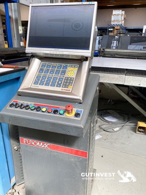 Punzonadora CNC