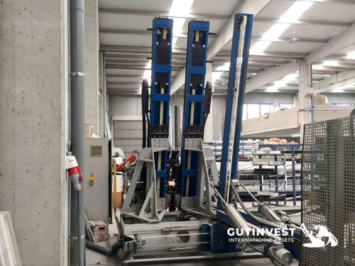 Soldadura vertical CNC 4 brazos y limpiadora marcos Alu