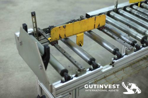 Motorized roller table (1700 x 460 mm)