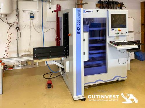 CNC machining center for wood