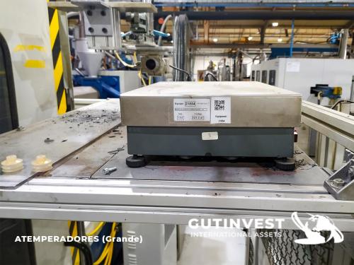 Plastic Injection machine - 650Tn