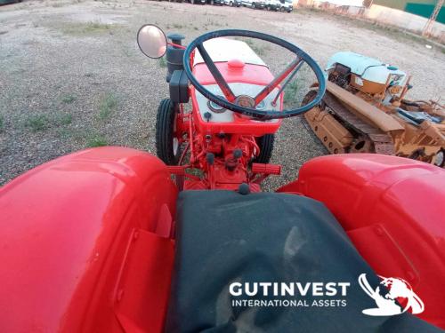 Agricultural tractor