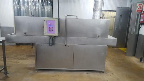 Máquina lavadora de cajas de plástico
