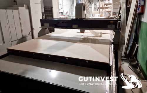 Máquina de fresado y corte cnc para madera