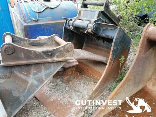 Hydraulic crawler excavator