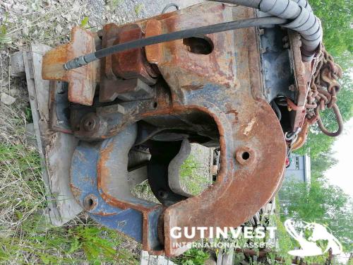 Hydraulic crawler excavator