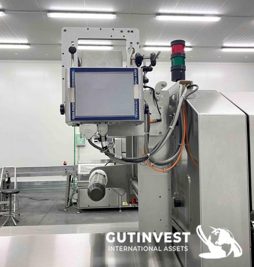 Automatic traysealing machine
