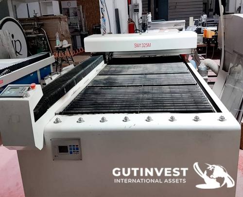 Laser engraving cutting machine