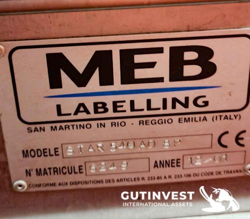 Máquina etiquetadora de botellas vino