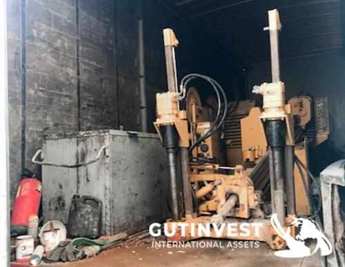 Horizontal drilling machine