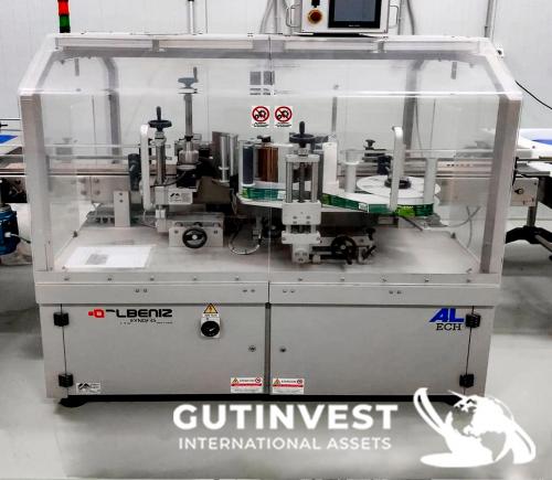 Labeling machine for glass, plastic or metal  jars