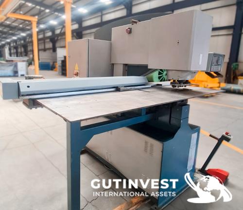 Punzonadora CNC para metal