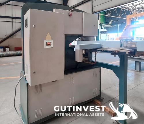 Punzonadora CNC para metal