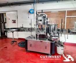 Wine bottle labelling machine KRONES