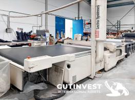 Automatic textile cutting machine 